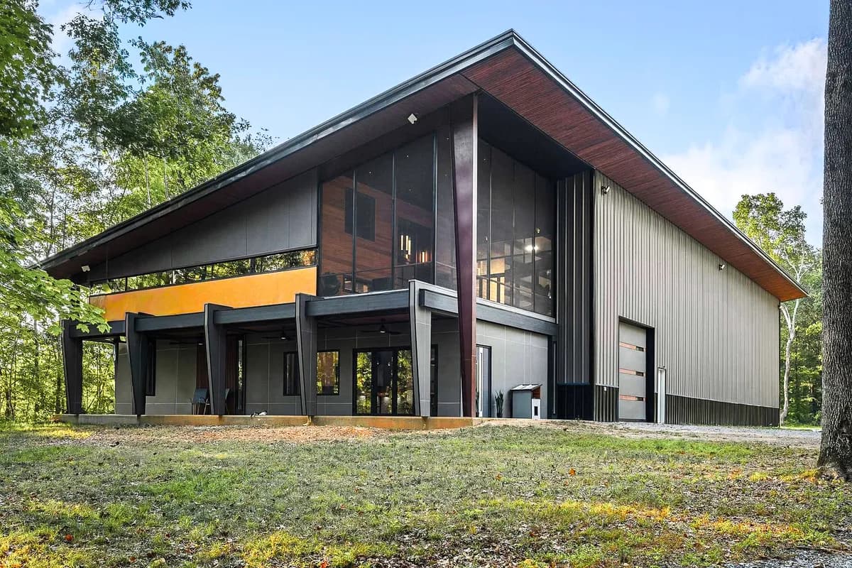 Single slope steel building