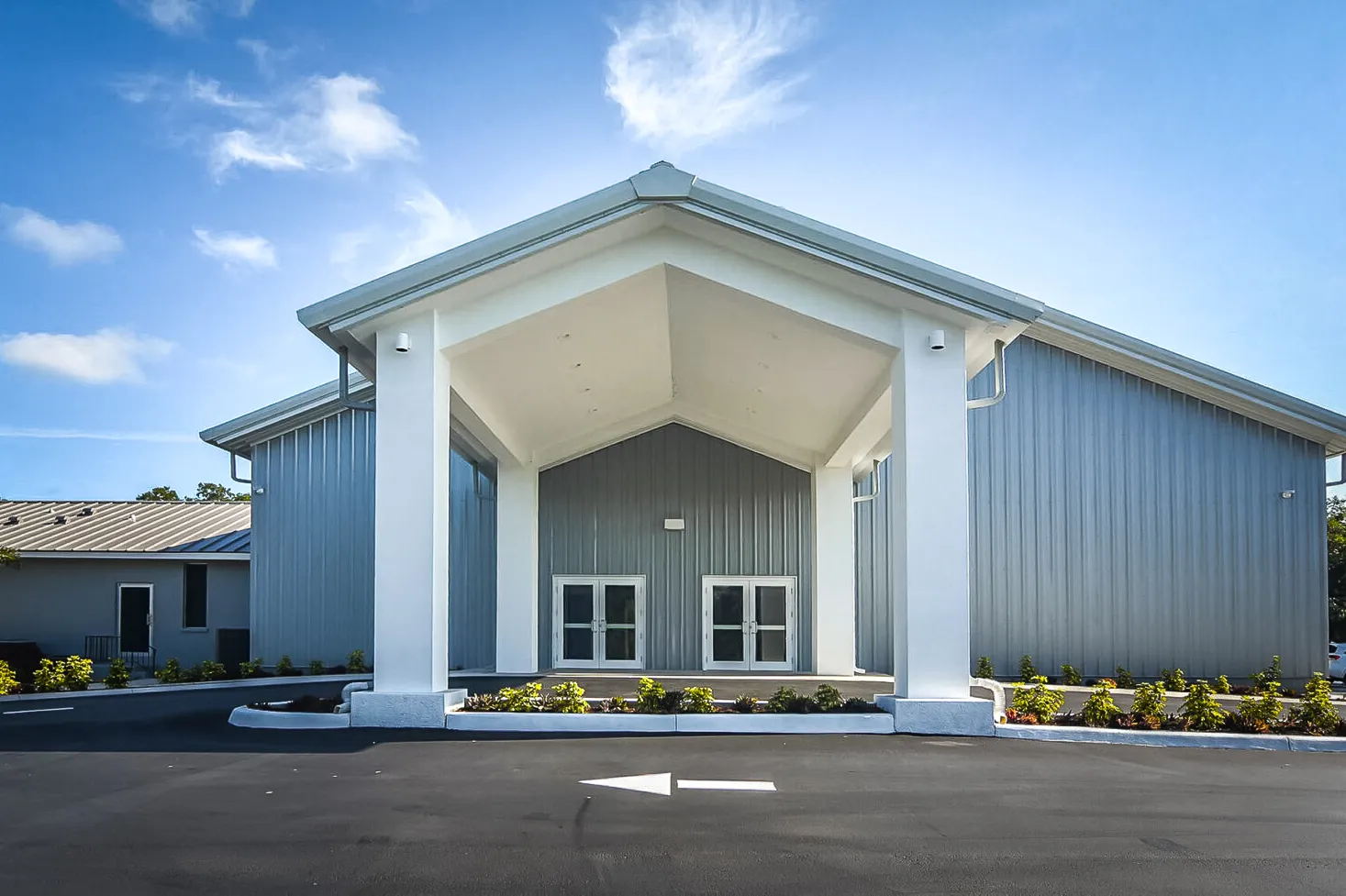 Gable style steel building